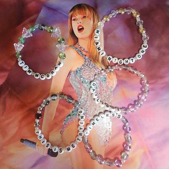 Taylor Swift Miami Night One Eras Tour Surprise Song Friendship Bracelets - Picture 2 of 8
